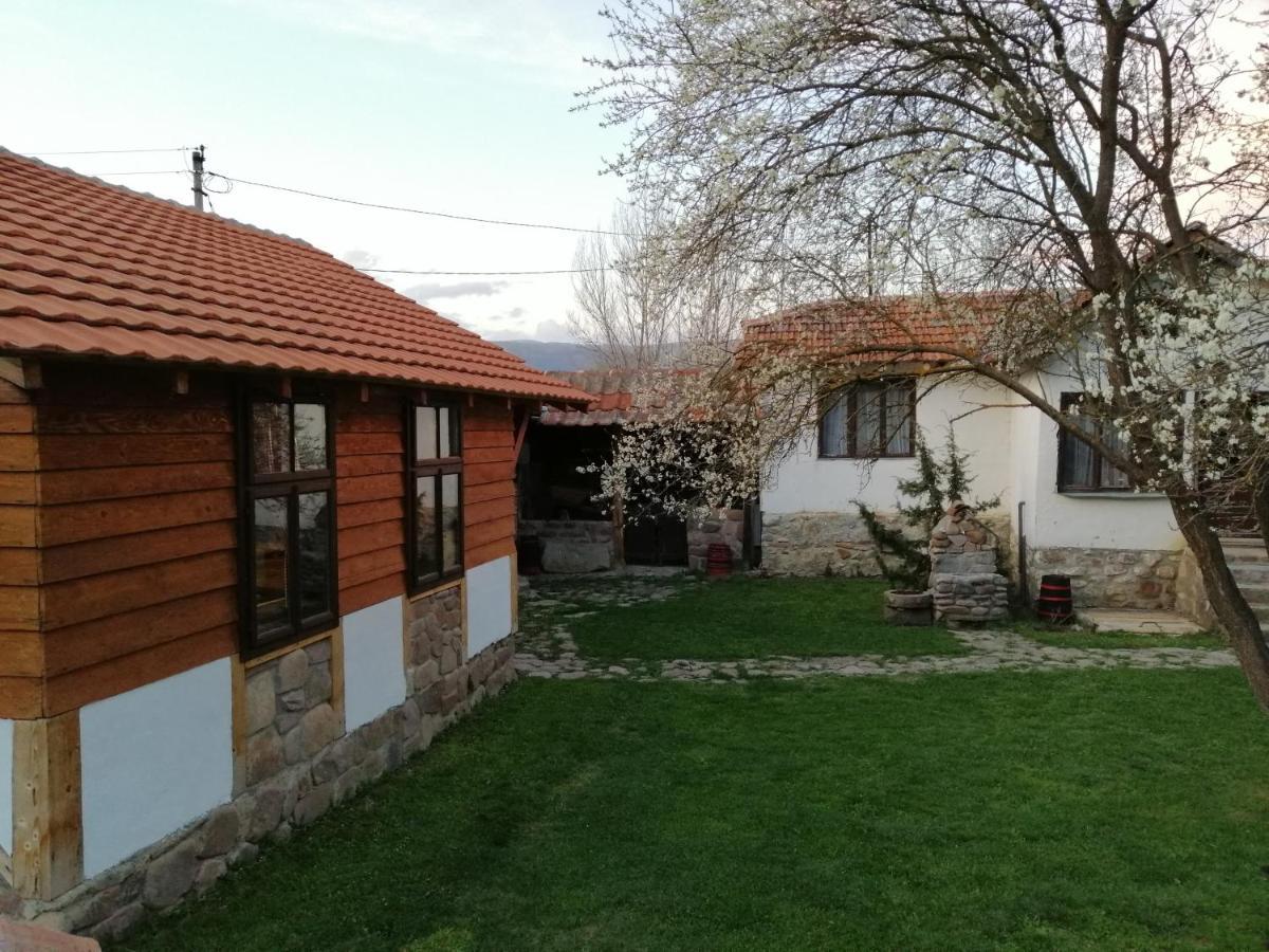 Villa Etno Kuca Nikolov à Dimitrovgrad Extérieur photo