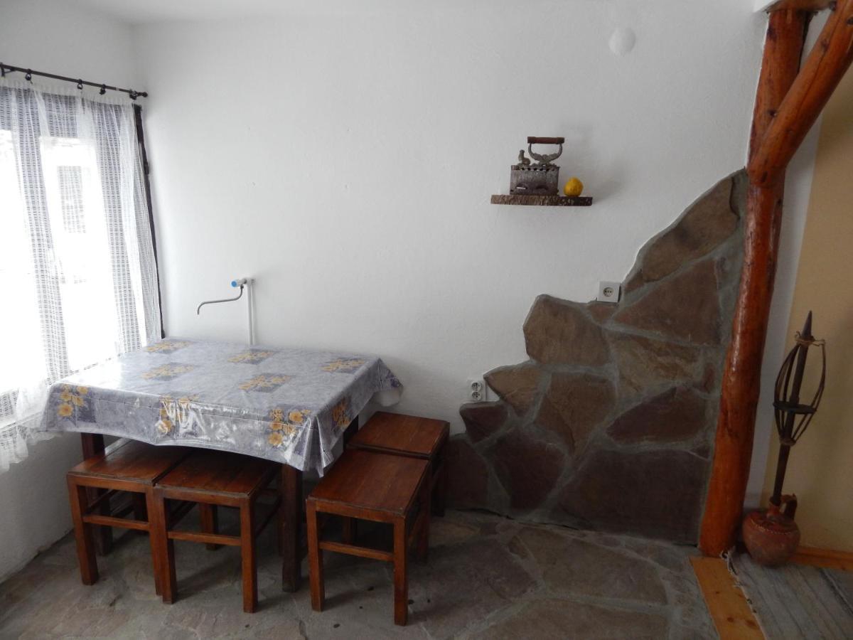 Villa Etno Kuca Nikolov à Dimitrovgrad Extérieur photo